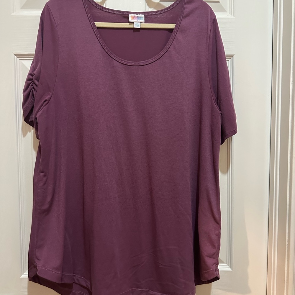 LuLaRoe Short Sleeve Top in Deep Plum